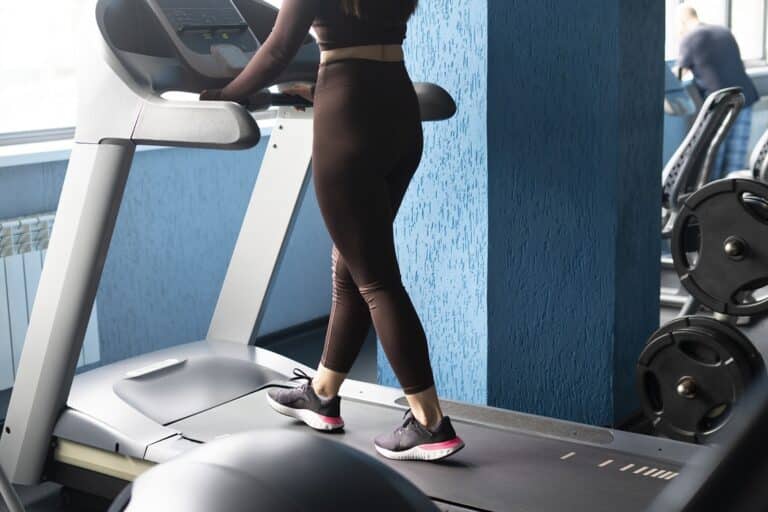 How Long Should You Use a Treadmill Standing Desk Each Day