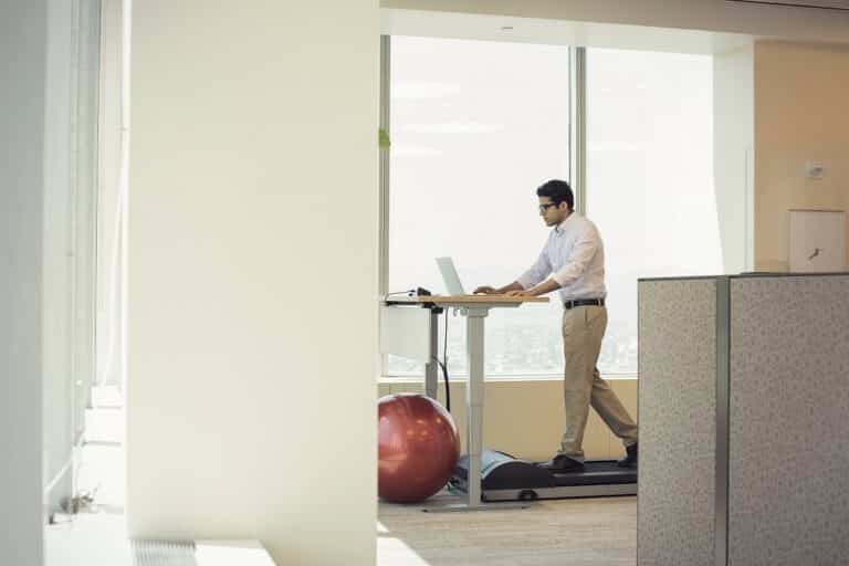 How to Properly Use a Sperax Treadmill with a Standing Desk